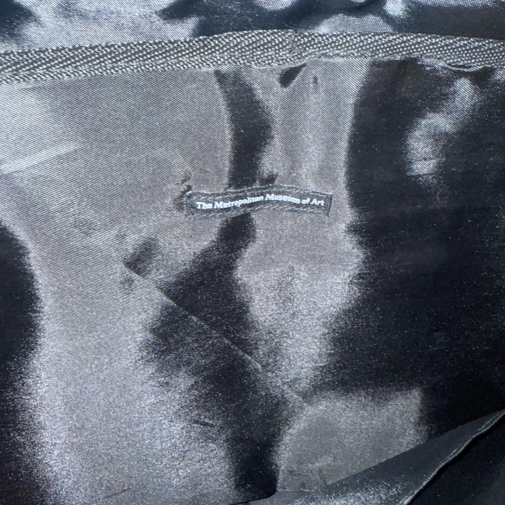 The Metropolitan Museum of Art Messenger Bag Gray Renaissance M Dot - Picture 5 of 9